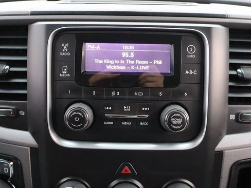 Used 2017 RAM 1500 Express image 9