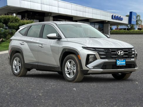 New 2026 Hyundai Tucson SE image 9