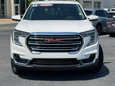 Used 2023 GMC Terrain SLT AWD/4WD image 2