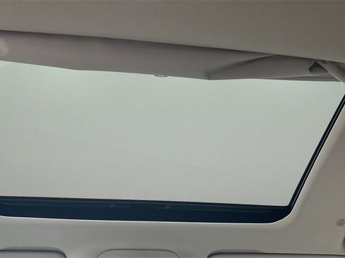 Used 2023 Buick Enclave Avenir FWD image 15