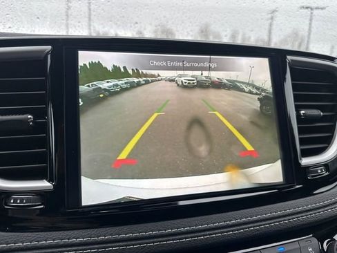 New 2026 Chrysler Pacifica Select image 17