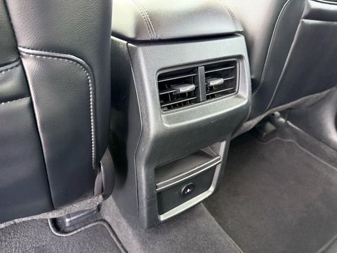 Used 2024 Ford Edge SEL image 31