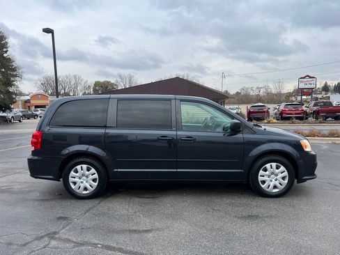 Used 2014 Dodge Grand Caravan SE w/ Quick Order Package 29E SE image 9