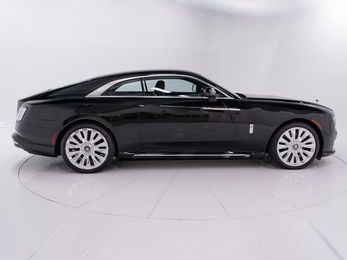 Certified 2024 Rolls-Royce Spectre w/ Spectre Launch Package AWD/4WD image 6