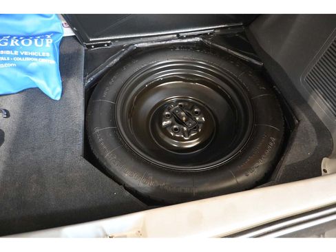 Used 2017 Toyota Sienna LE FWD image 26