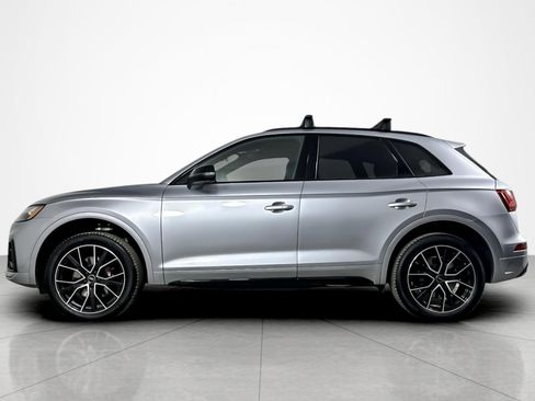 Used 2024 Audi SQ5 Premium Plus w/ Premium Plus Package image 2