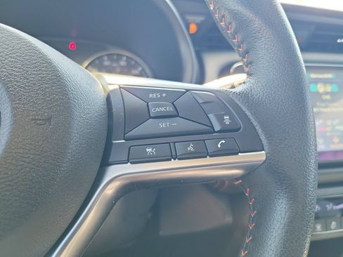 Used 2024 Nissan Kicks SR w/ SR Premium Package FWD image 22