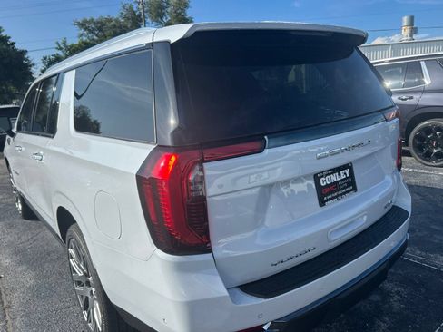 New 2026 GMC Yukon XL Denali Ultimate AWD/4WD image 4