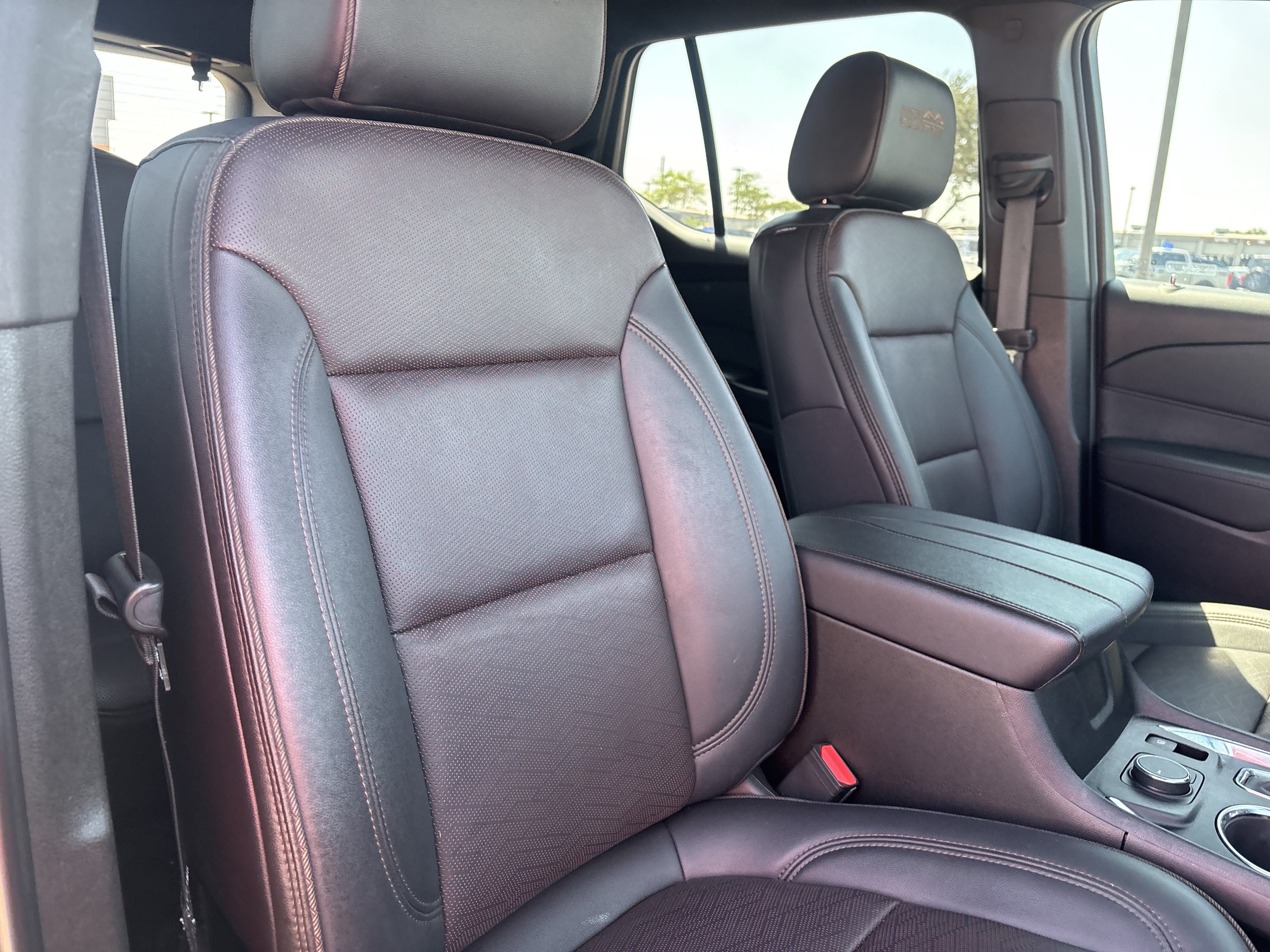 Used 2023 Chevrolet Traverse High Country w/ LPO, Floor Liner Package FWD image 26