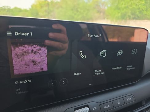 Certified 2025 Kia K4 EX image 12