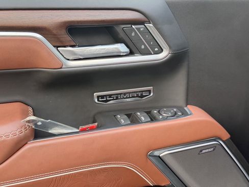 Used 2025 GMC Sierra 1500 Denali Ultimate image 13