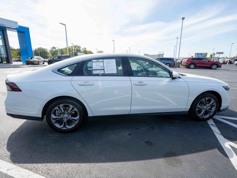 Used 2024 Honda Accord EX image 6