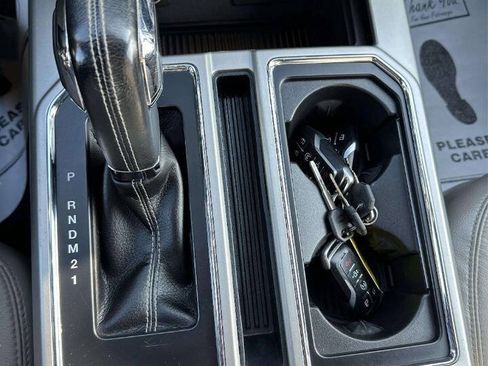 Used 2015 Ford F150 Lariat w/ Equipment Group 502A Luxury AWD/4WD image 24