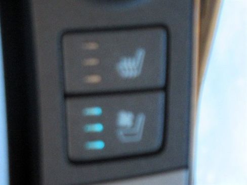 Used 2011 Buick LaCrosse CXS FWD image 34