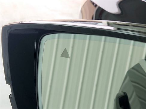 New 2026 Nissan Armada SL w/ Captain's Chari Seat Package image 22