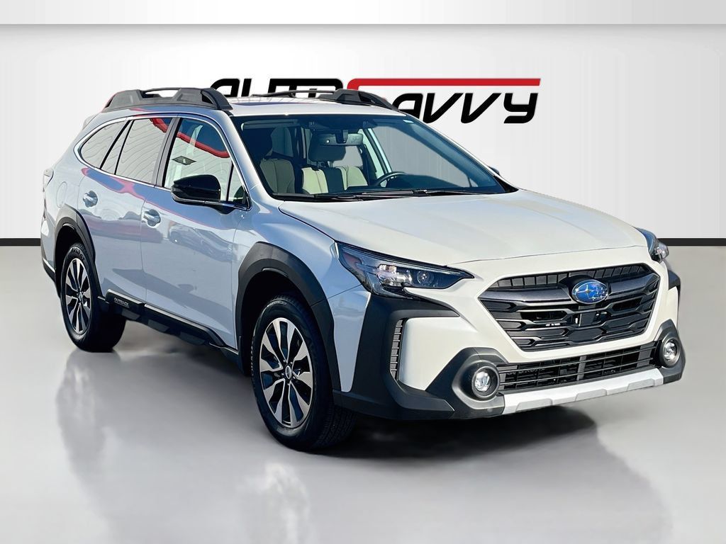 Used 2025 Subaru Outback Limited w/ Popular Package #2 AWD/4WD image 1