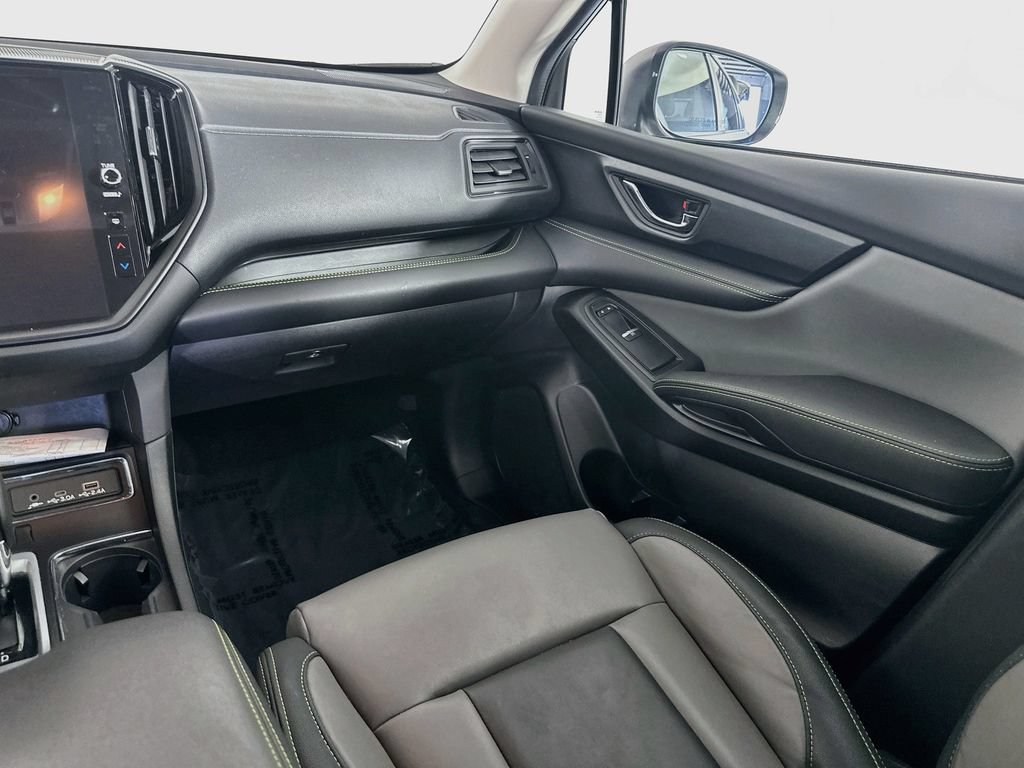 Used 2024 Subaru Ascent Onyx Edition AWD/4WD image 31