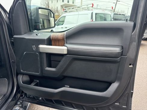 Certified 2019 Ford F150 Lariat w/ Trailer Tow Package image 32