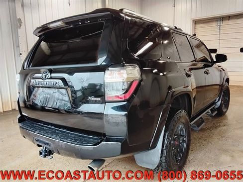 Used 2022 Toyota 4Runner SR5 image 6