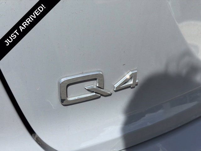 Used 2023 Audi Q4 e-tron Premium Plus w/ Premium Plus AWD/4WD image 8