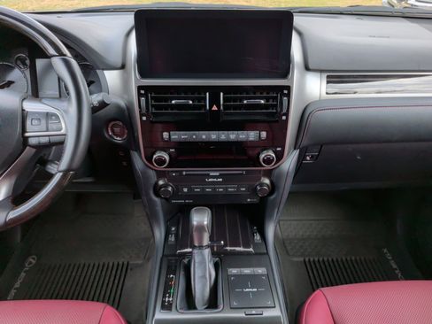 Used 2023 Lexus GX 460 Premium w/ Premium Package image 33