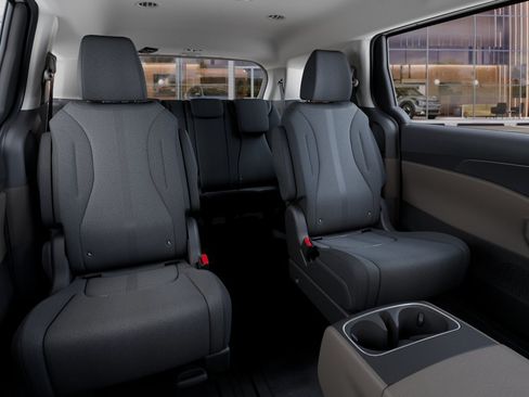 New 2027 Kia Carnival LX FWD image 16
