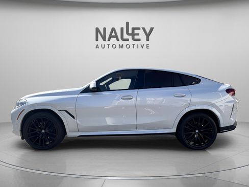 Used 2022 BMW X6 xDrive40i w/ Executive Package image 2