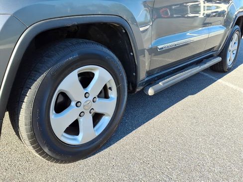 Used 2013 Jeep Grand Cherokee Laredo image 9