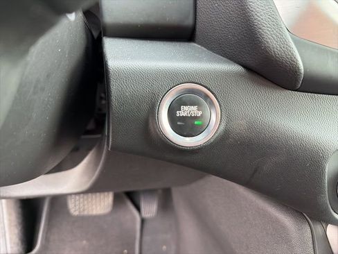 Used 2023 GMC Terrain SLE w/ Driver Convenience Package image 22