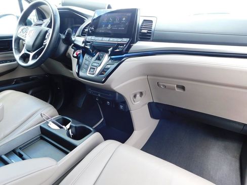 Certified 2022 Honda Odyssey Touring image 20