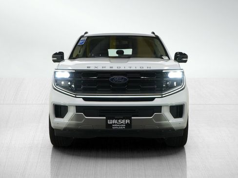 Used 2025 Ford Expedition Max Platinum image 9