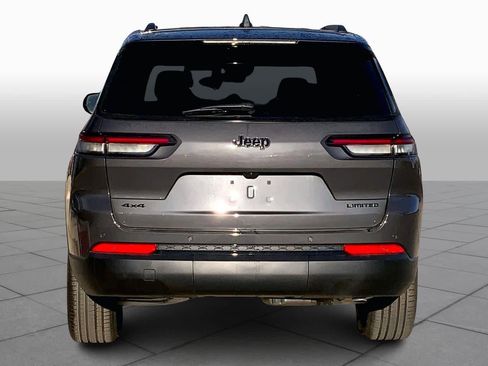 New 2025 Jeep Grand Cherokee L Limited w/ Black Appearance Package AWD/4WD image 4
