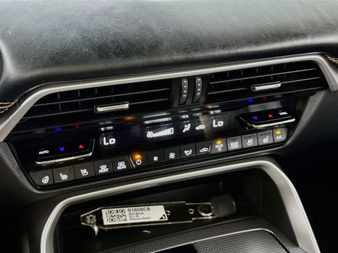 Used 2024 MAZDA CX-90 Plug-In Hybrid w/ Premium Plus AWD/4WD image 19