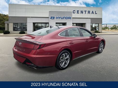 Certified 2023 Hyundai Sonata SEL w/ Convenience Package image 8