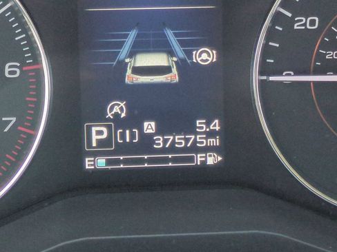 Used 2021 Subaru Crosstrek 2.5i Limited w/ Moonroof Package 2 image 12