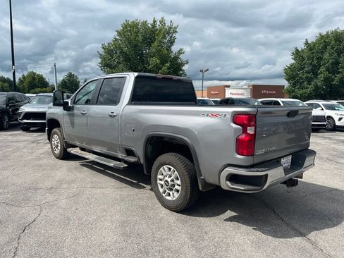 Used 2024 Chevrolet Silverado 2500 LT AWD/4WD image 4