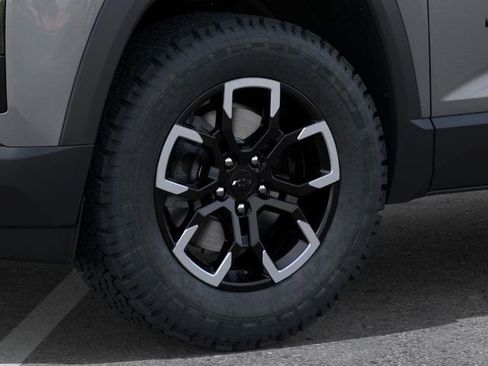 New 2026 Chevrolet Equinox ACTIV w/ Convenience Package III image 9