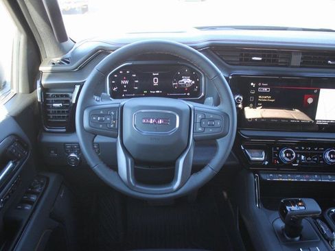 New 2026 GMC Sierra 1500 AT4 w/ AT4 Premium Package image 9