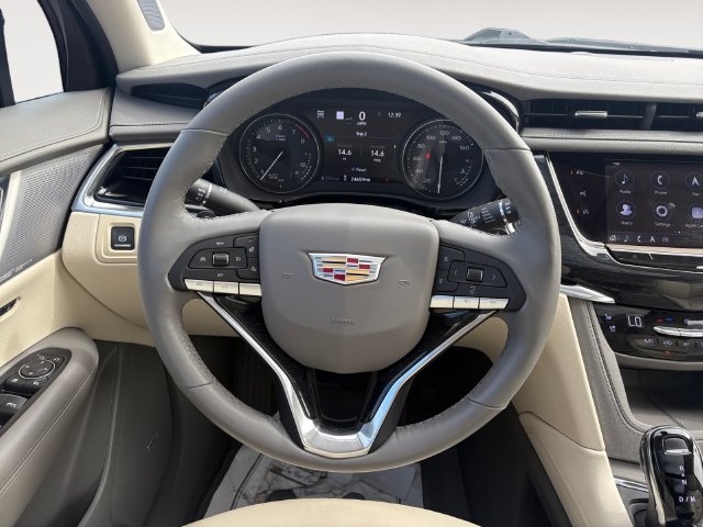 Certified 2023 Cadillac XT6 Premium Luxury w/ Technology Package AWD/4WD image 12