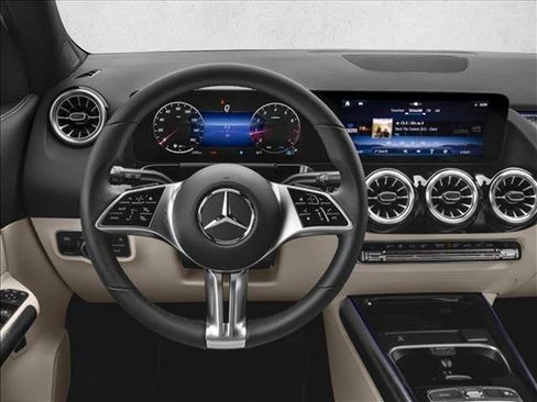 New 2026 Mercedes-Benz GLA 250 image 4
