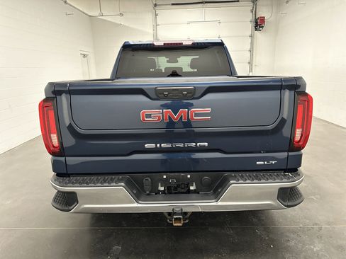 Used 2022 GMC Sierra 1500 SLT w/ SLT Convenience Package AWD/4WD image 8