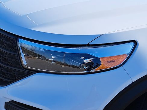 Used 2021 Ford Explorer 4WD image 30