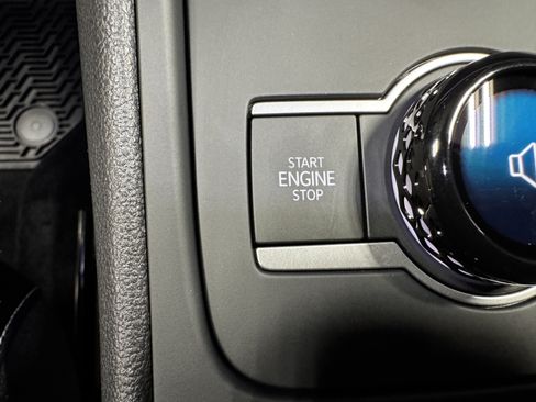 Used 2025 Volkswagen Tiguan SE R-Line AWD/4WD image 22