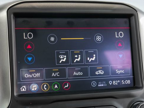 Used 2020 Chevrolet Silverado 2500 LTZ w/ LTZ Premium Package image 31