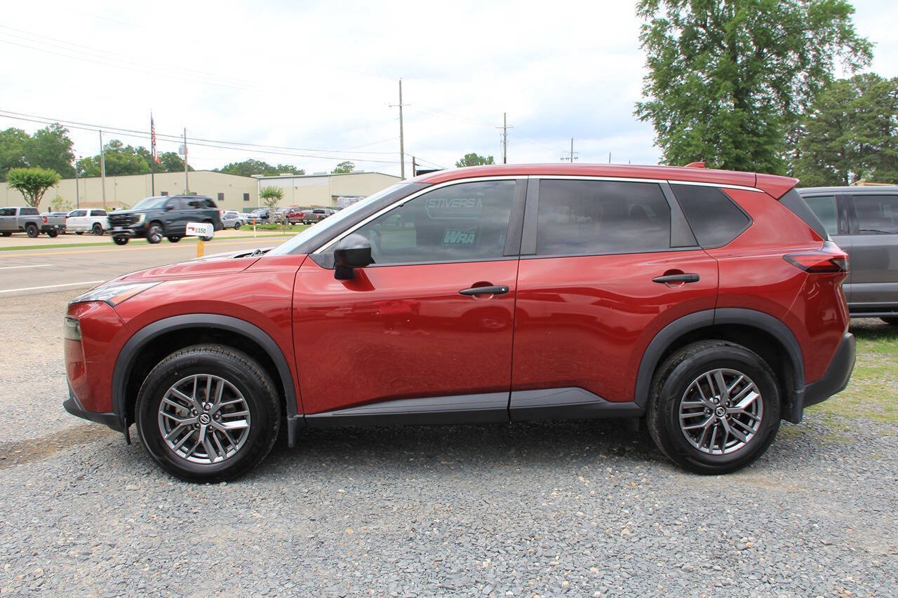 Used 2021 Nissan Rogue S FWD image 2