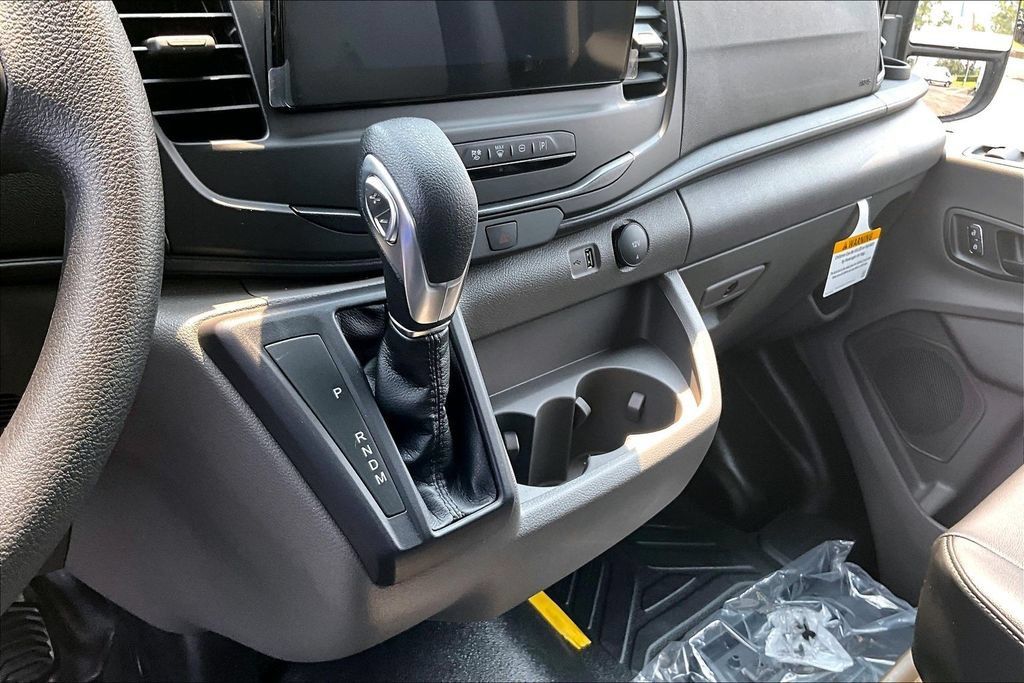New 2026 Ford Transit 350 148 Medium Roof RWD image 8