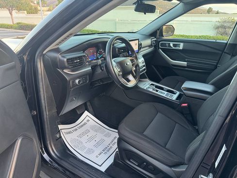 Used 2022 Ford Explorer XLT RWD image 14