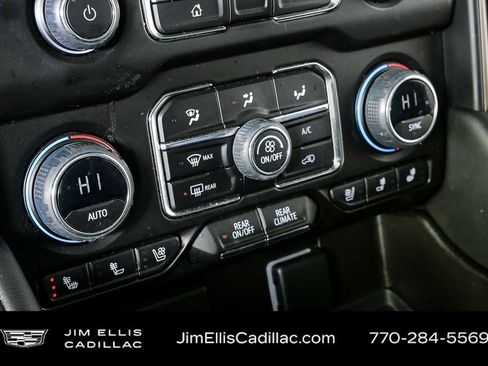 Used 2023 Chevrolet Suburban High Country w/ Premium Package 2 image 17