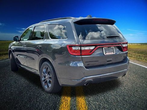 Certified 2023 Dodge Durango R/T w/ Blacktop Package AWD/4WD image 2