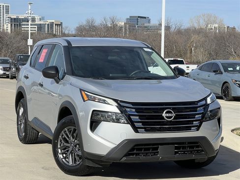 Certified 2024 Nissan Rogue S image 2